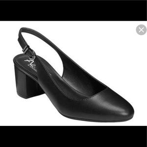 Closed toe sling back pumps